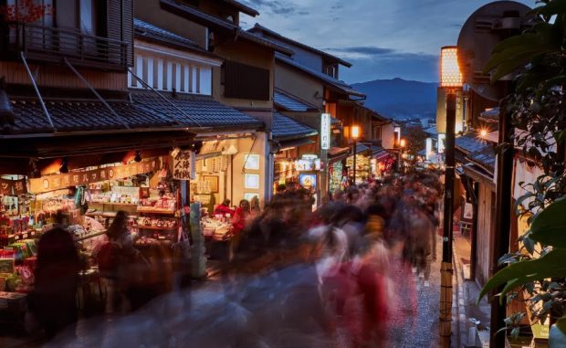 Cidade do Japão cria um guia de etiquetas para turistas