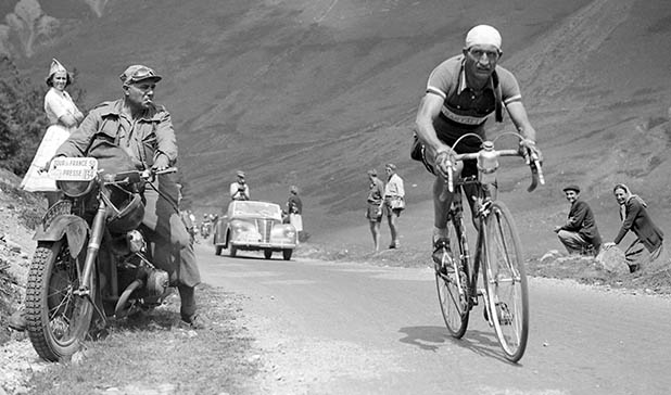 Ciclista italiano que salvou centenas de judeus do Holocausto