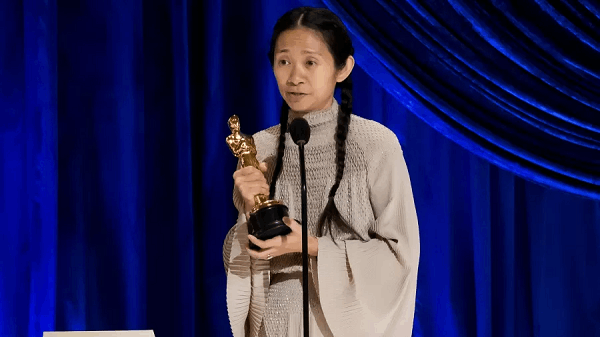 Chloé Zhao - saiba quem é a diretora vencedora do Oscar 2021