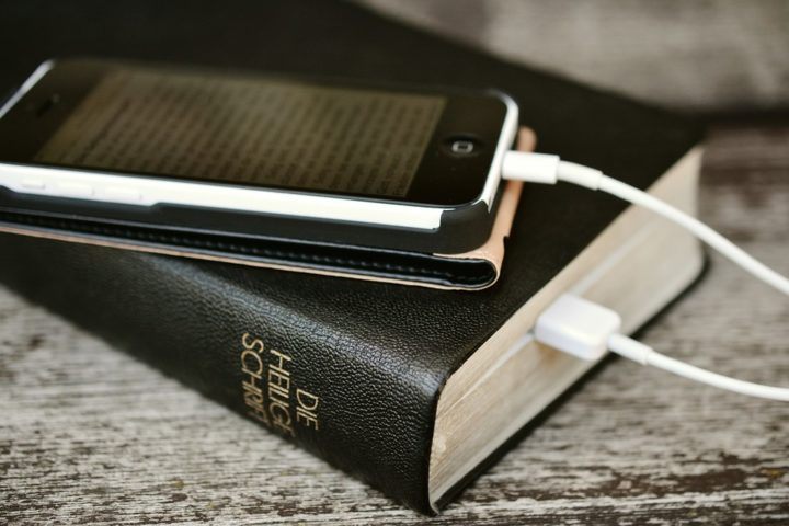 Conheça este aplicativo para ler a Bíblia online